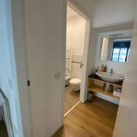 Lux Fara Apartman Milánó